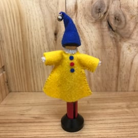  Clown Peg Doll. (373)