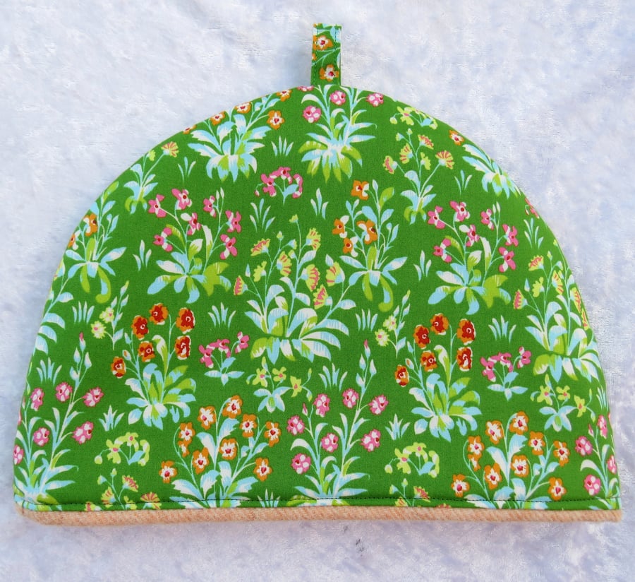   Tea cosy, size small, to fit a two cup teapot