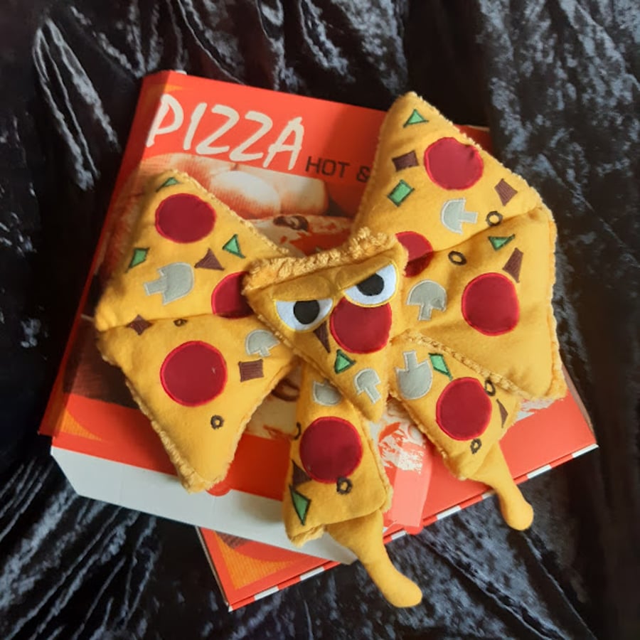 Mothza Supreme! The Pizza boss from Bugsnax