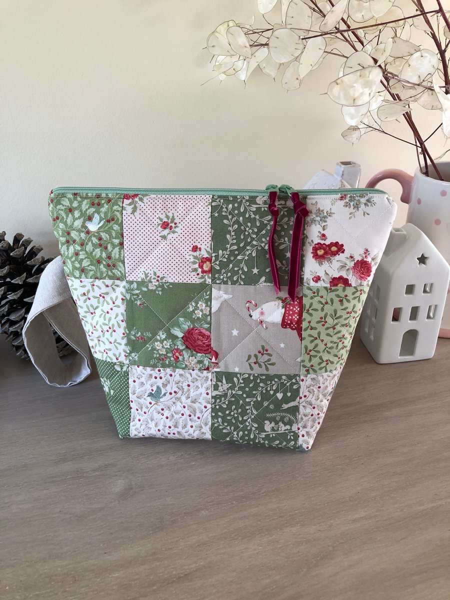 Festive patchwork project bag 4