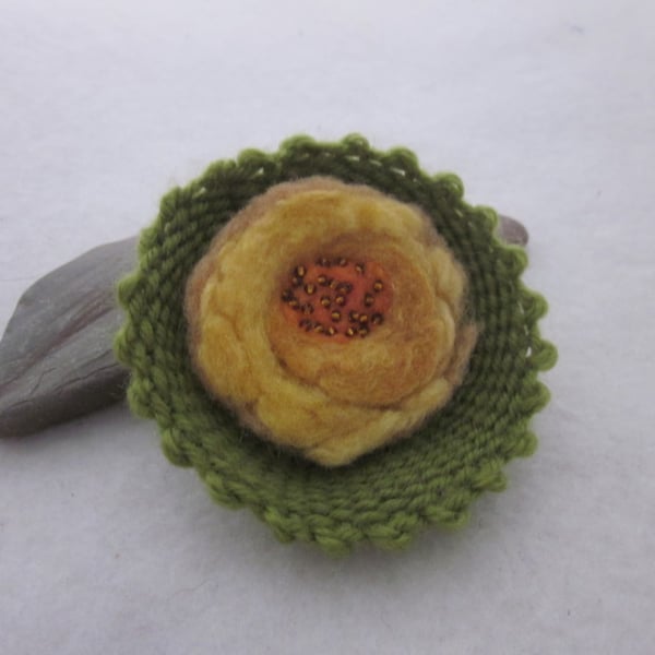 Green Wool Woven Golden Felt Gold Bead Flower Brooch