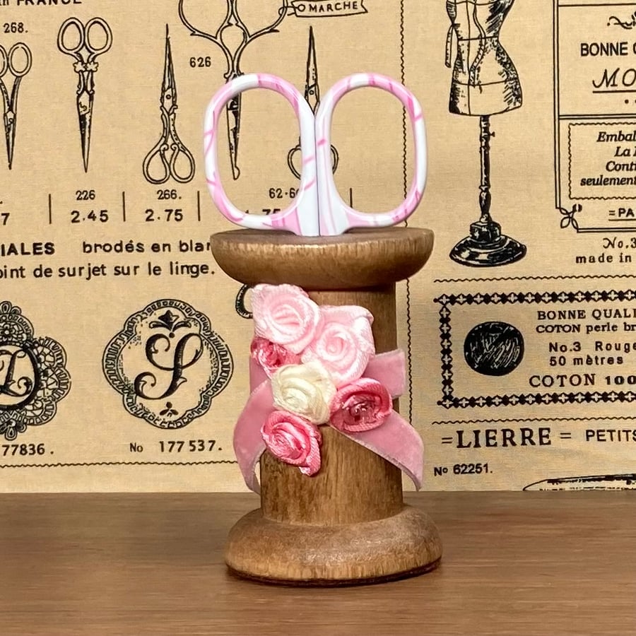 Scissor stand with scissors Folksy