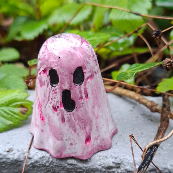 Ghost Ghostie Ornament Decoration PETAL Valloween unique different spooky cute