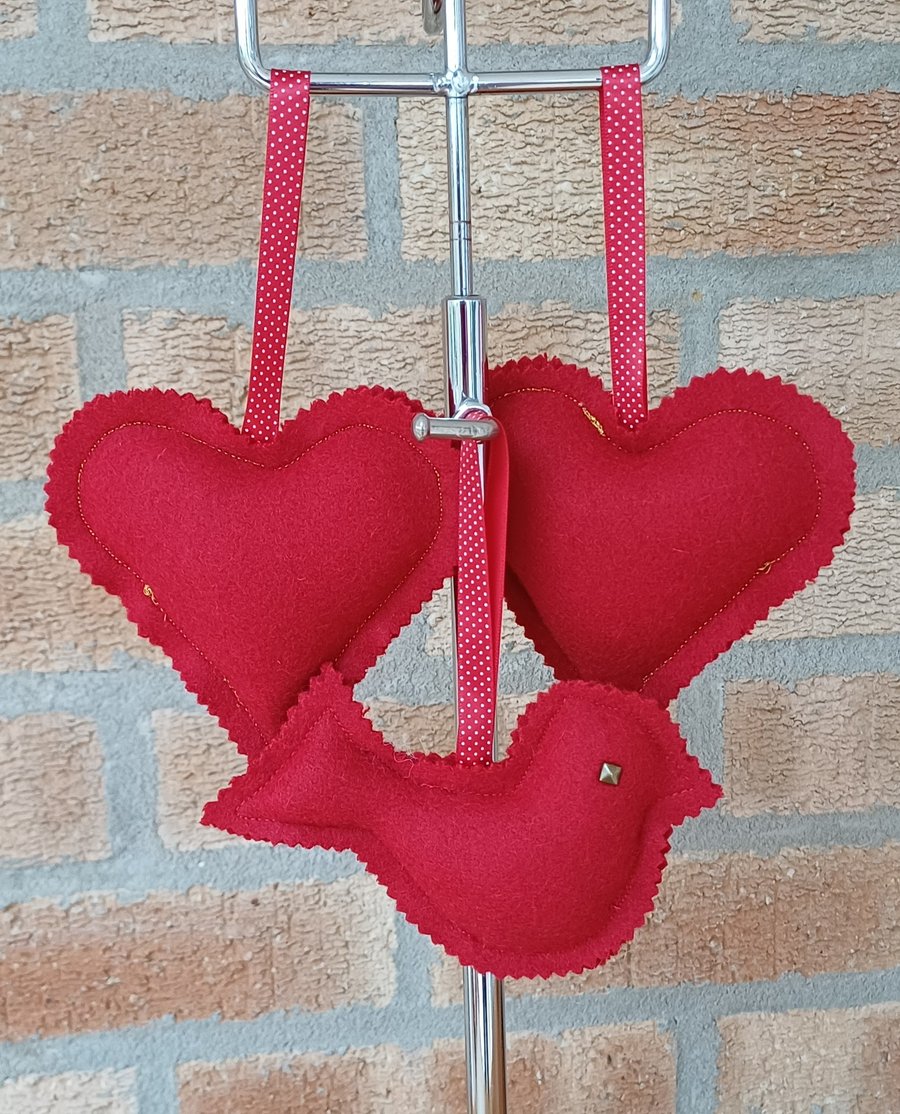 Christmas decorations set of 3 red wool tweed heart and birds robins rustic deco