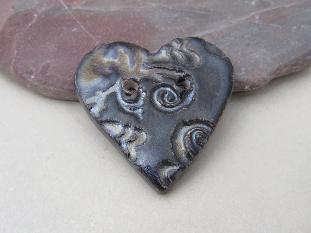 Medium Dark Earth Brocade Texture Heart Shaped Ceramic Button