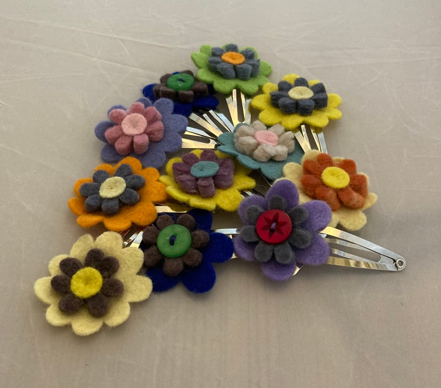 Felt flower hair clips ,hand sewn and a pretty accessory 
