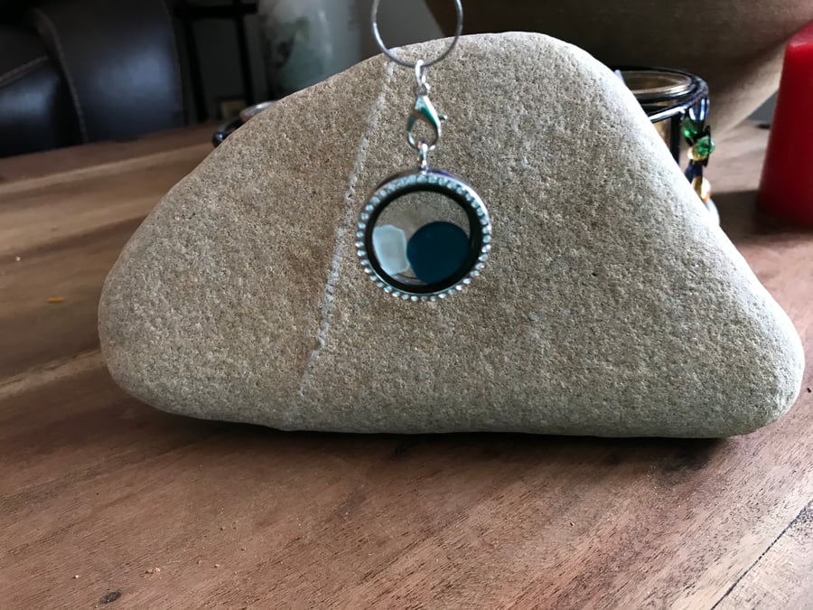 Diamanté locket with sea glass.