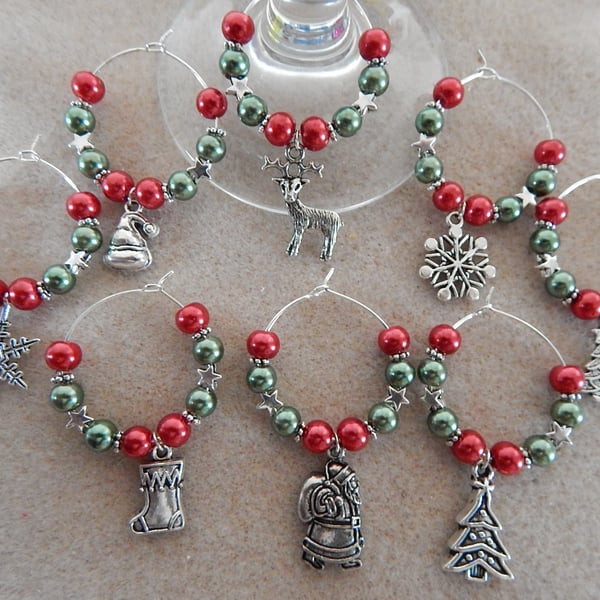 Christmas Wine Glass Charms Set of 8 Red and Green