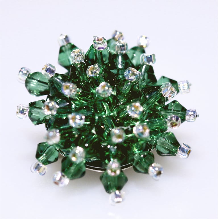 Beautiful Green Crystal Bead Brooch - UK Free Post