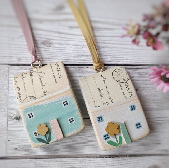 Little Spring House Hanging Decorations Set of Two