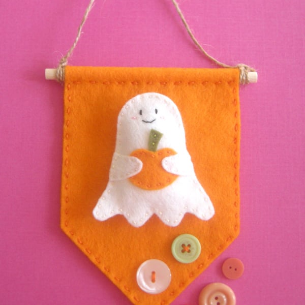 Halloween craft kit, sewing kit, Make a Gordon the ghost felt banner