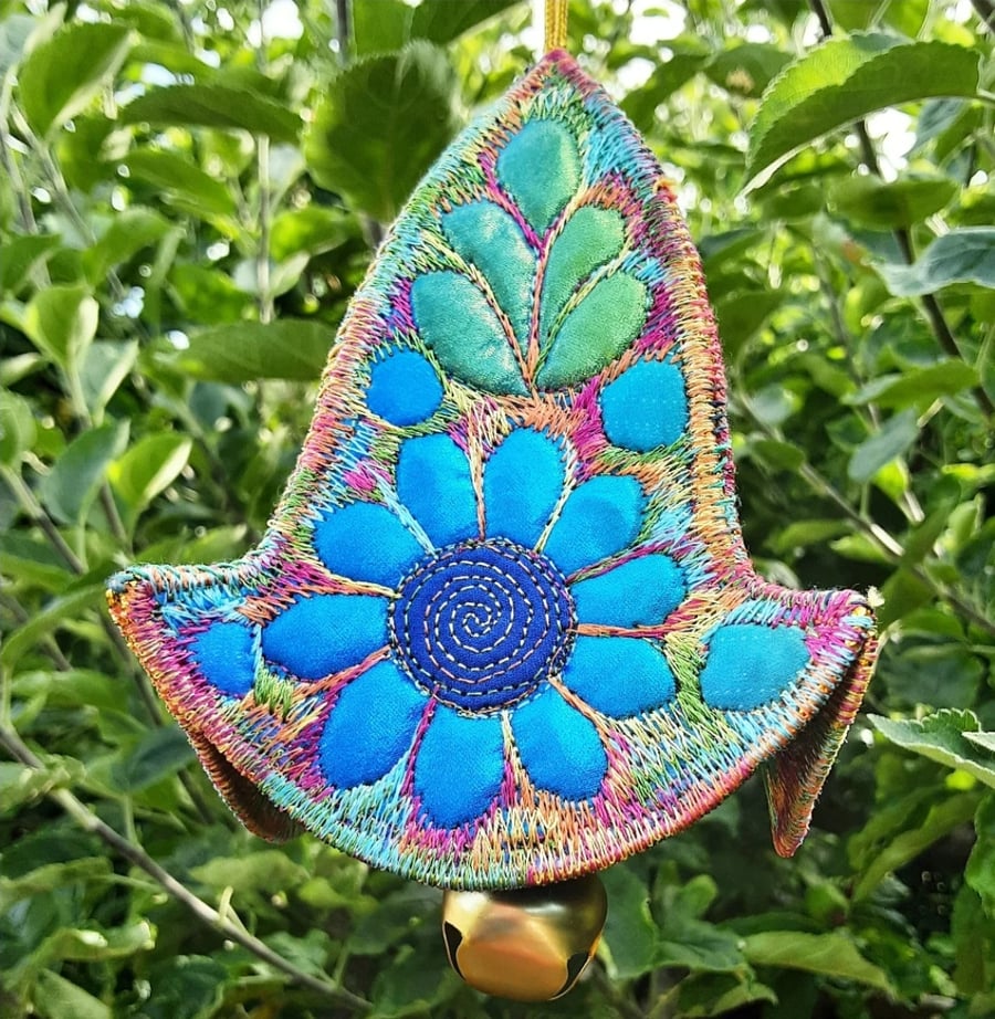 Christmas Bell Bauble Decoration 