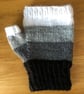 Fingerless Gloves, handknitted, monochrome - Image 6
