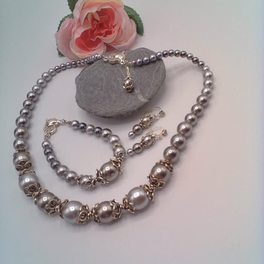 Silver Grey Pearl and Silver Bead Cap Jewellery Set, Pearl Jewellery, Gift Set