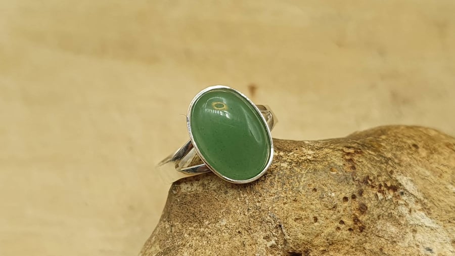 Green Aventurine ring. Adjustable rings for women. 14x10mm stone.