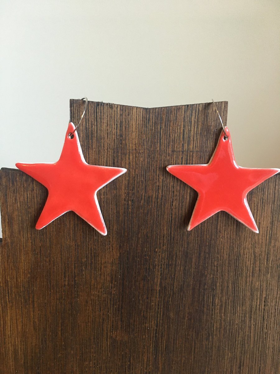 Porcelain red star earrings