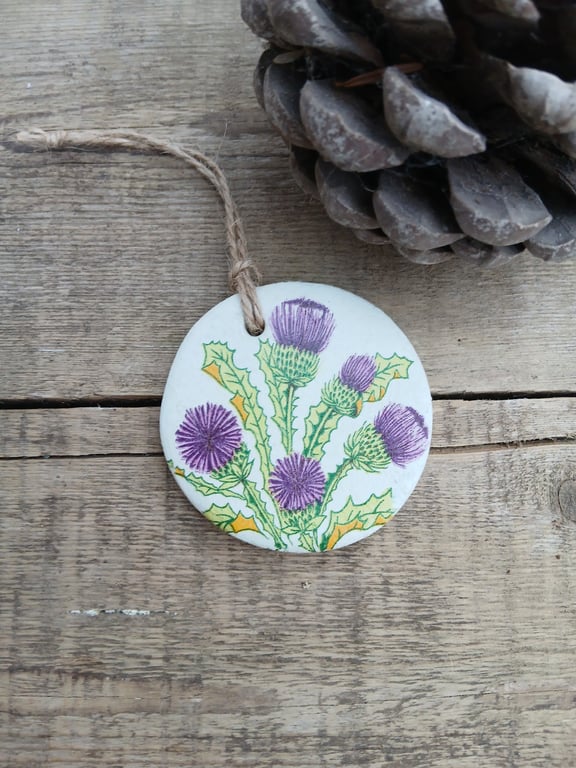Scottish Thistle Round Hanging Aromatherapy Diffuser Ornament