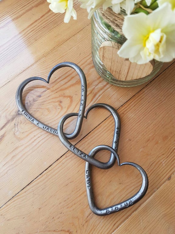 11th Wedding Anniversary 3 Interlinked Personalized Love Hearts Family of Steel