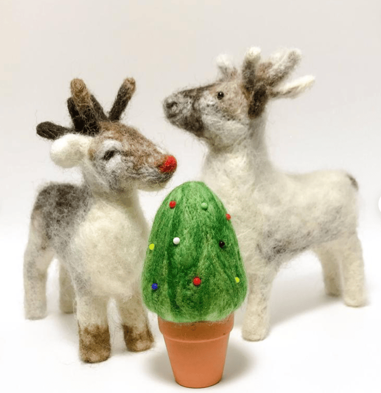 2 in 1 Early Bird Christmas Needle Felting Kit - Robins and Reindeer