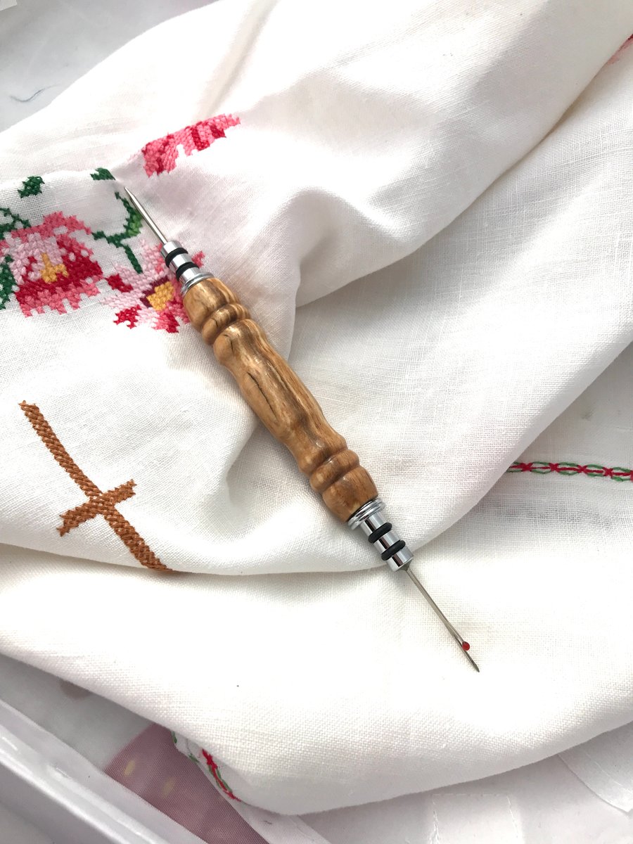 Woodturned seam ripper with stiletto
