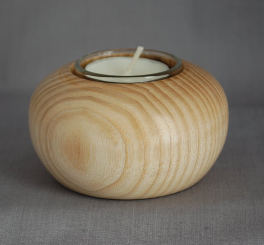 Ripple Ash Tea Light
