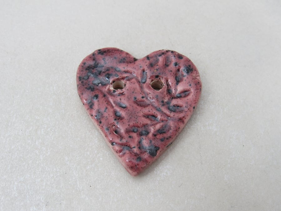 Medium Speckled Rose Leaf Sprig Texture Heart Shaped Ceramic Button