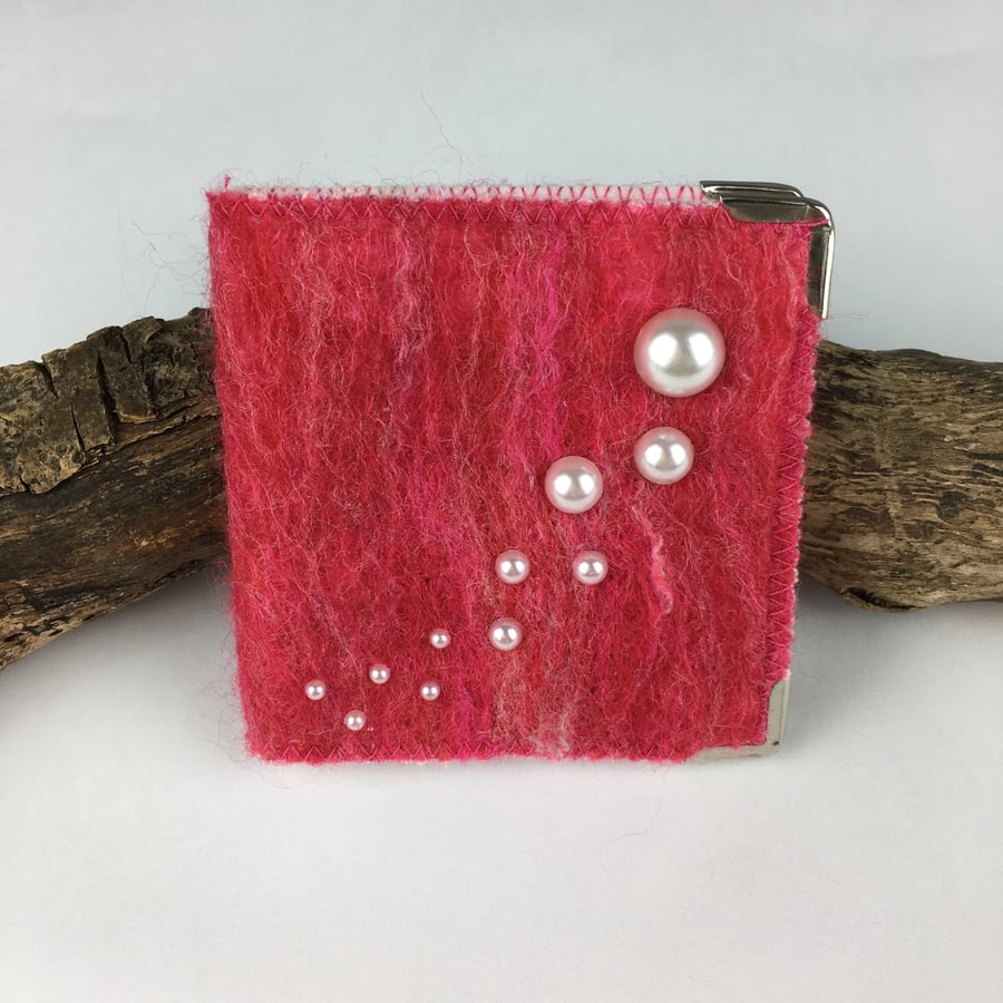 Needle book, case, sewing kit with accessories, felted in pink