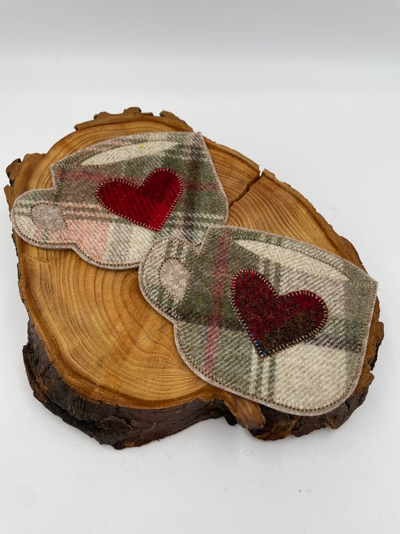 Set two woollen mug rugs