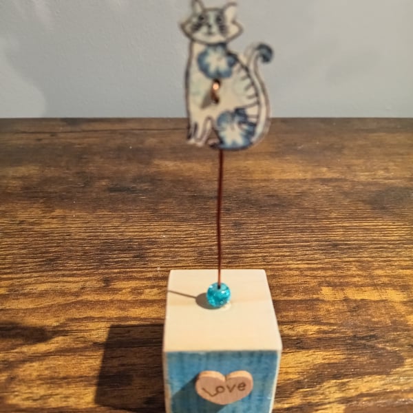 Cat lovers gift, sweet button wood cat on rustic block with Love heart