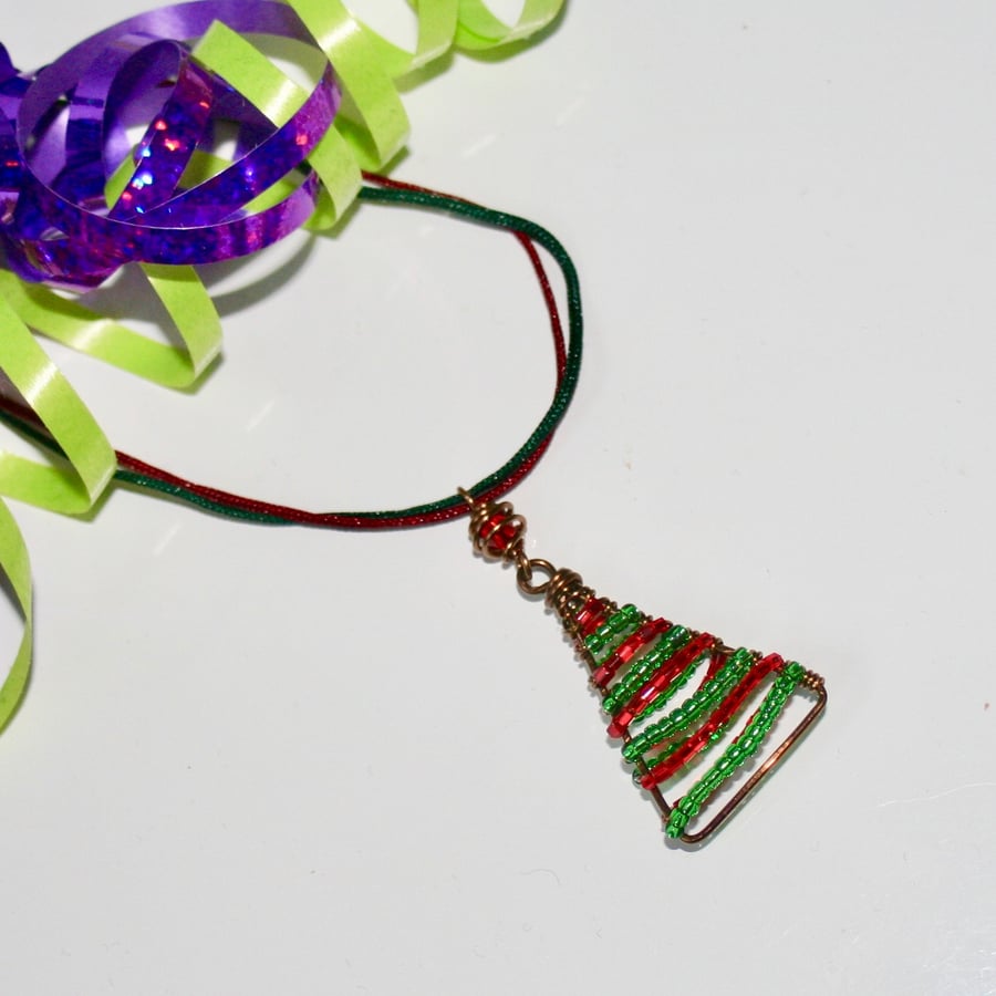 Wire-wrapped Christmas tree necklace, red and green