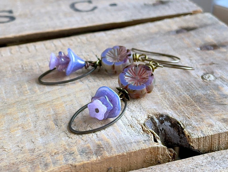 Lavender Glass Flower Earrings. Purple Floral Earrings. Nature Inspired