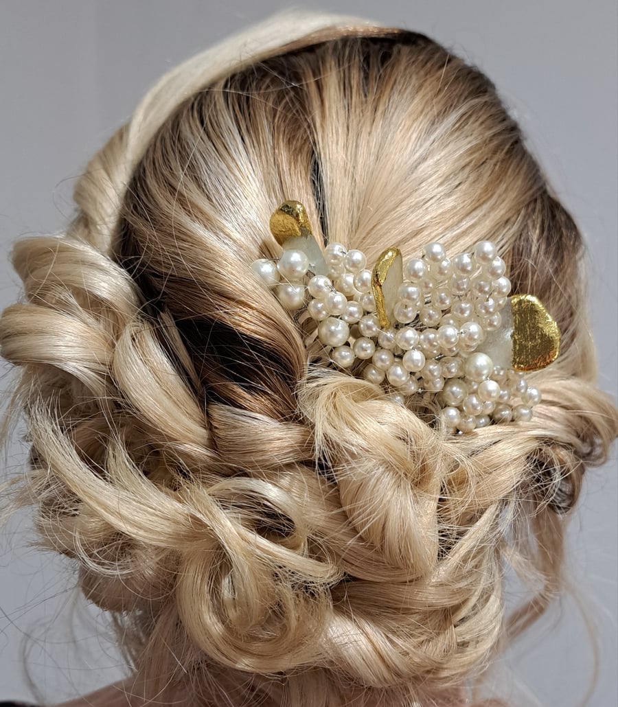 Hair Combs Clips, Bridal Hair Accessories, Gold Leaf Sea Glass and Pearl 