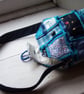 Textile handbag, patchwork and applique, in blue and turquoise - Image 5