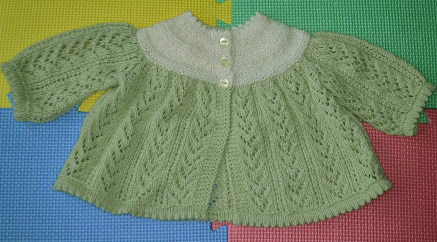 Baby Matinee Coat Green Beige 4 ply Sirdar Snuggly 0-6 months