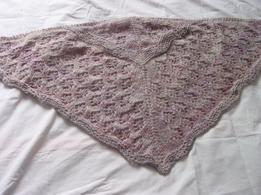 Pattern 'Fleur' Shawlette