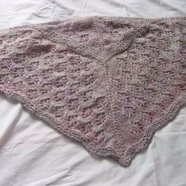 Pattern 'Fleur' Shawlette