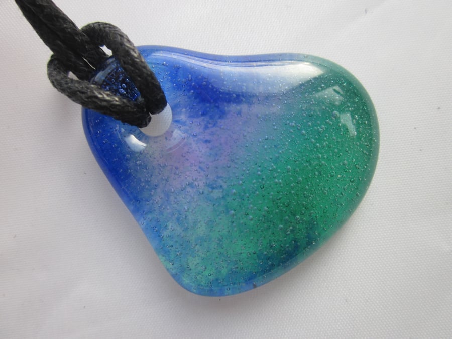 Handmade cast glass pendant - Heart of glass - Blueberry jelly