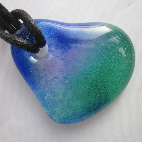 Handmade cast glass pendant - Heart of glass - Blueberry jelly