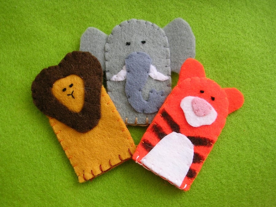 Set of 3 Circus animals felt finger puppets including lion, tiger and elephant