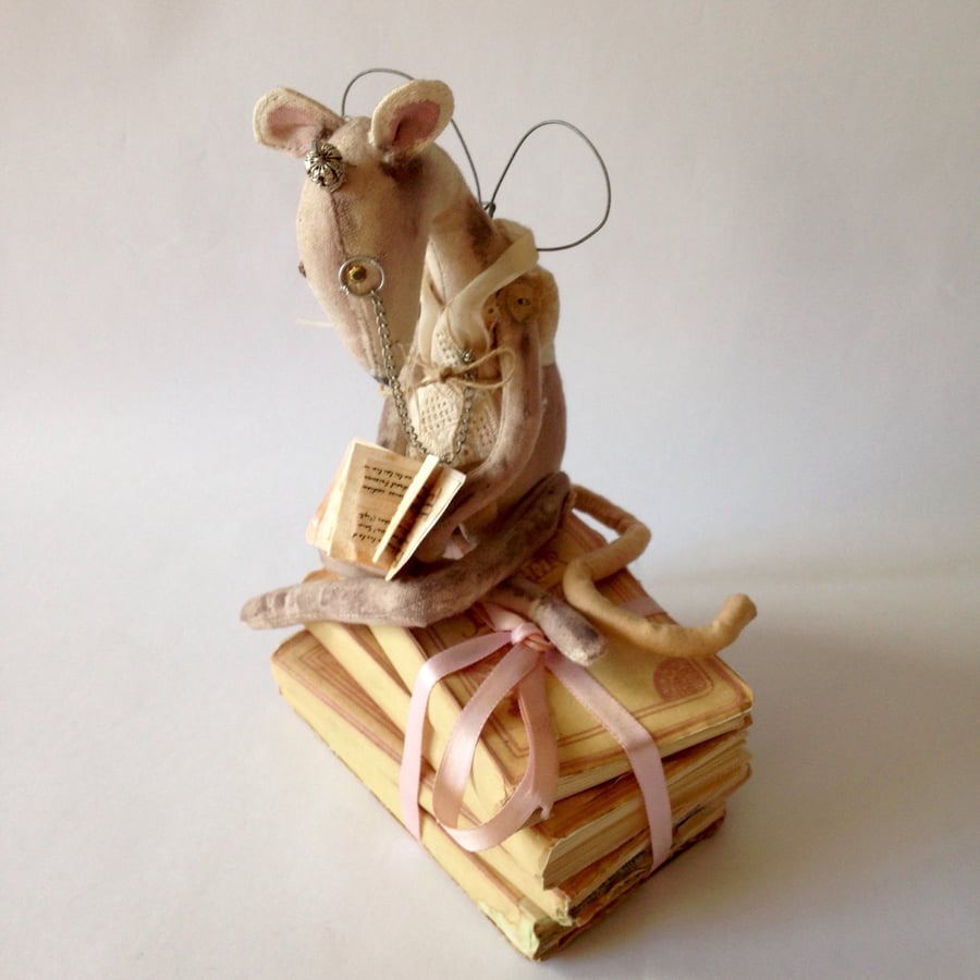 Handmade fairy mouse reading