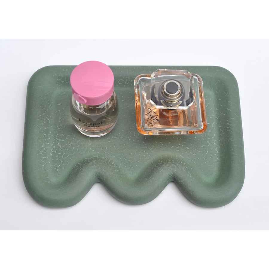 Green Concrete Tray: Handmade Modern Minimalist Plate for Perfumes or Candles