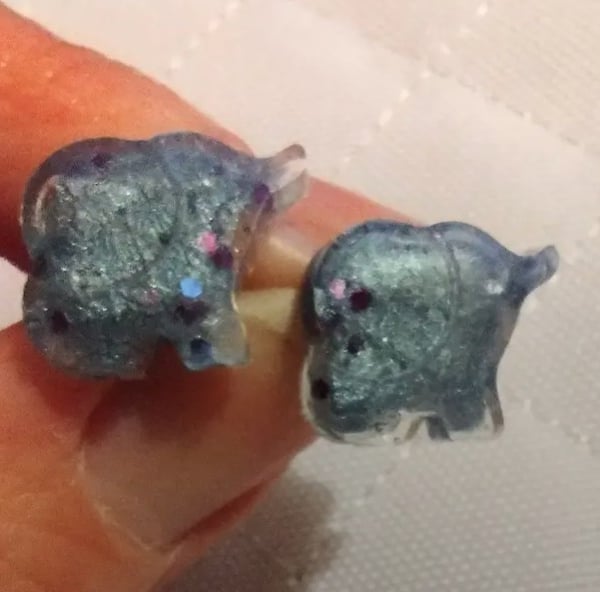 Elephant resin earrings, elephant stud earrings 