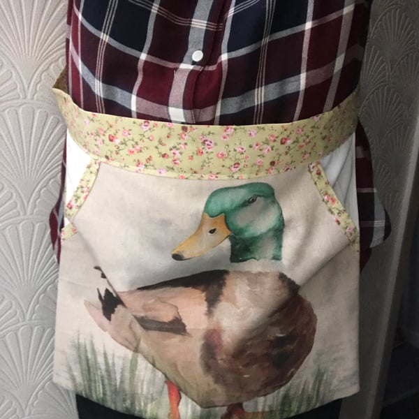 Duck Apron With Pocket