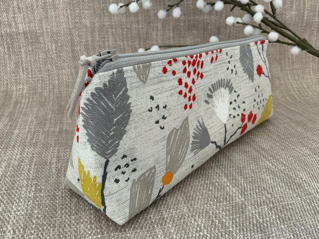 Pencil Case, Brush Case, Cosmetic Bag, Zipped Purse