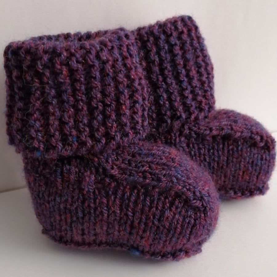 3-6 months hand knitted baby booties in purple or blue