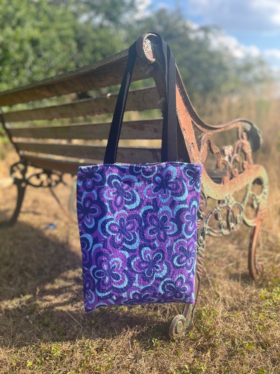 Retro towelling beach tote with waterproof lining