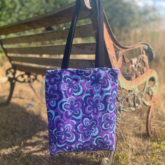 Retro towelling beach tote with waterproof lining