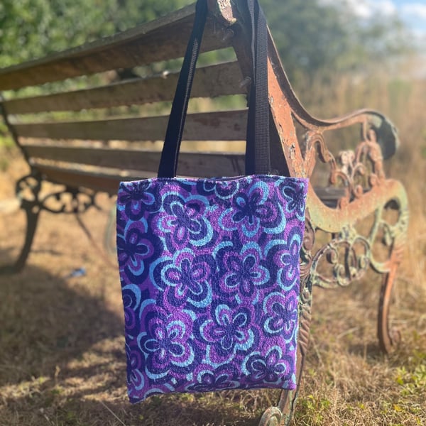 Retro towelling beach tote with waterproof lining