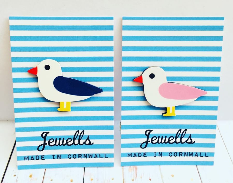 Jewells Made in Cornwall resin brooch seagull anchor boat fish ice cream