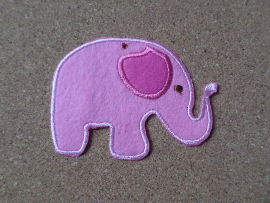 1 x Embroidered Iron-On Patch - 8cm - Elephant 